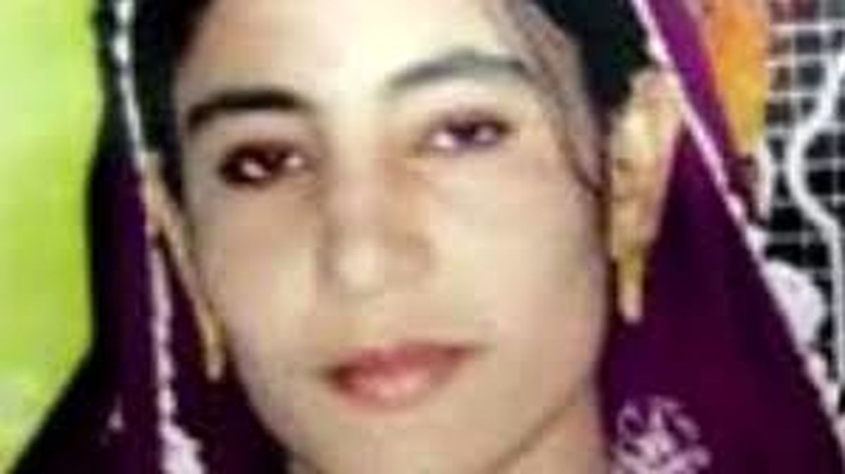 سنگسار زن ۲۴ ساله در پاکستان / مجازات ناموسی توسط شوهر و برادران