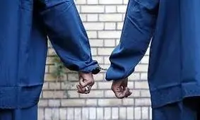 مخفی شدن در صندوق عقب برای سرقت از مسافران