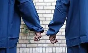 مخفی شدن در صندوق عقب برای سرقت از مسافران