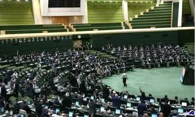 ۱۰۰ نماینده تست کرونا دادند / الزام نمایندگان به استفاده از ماسک