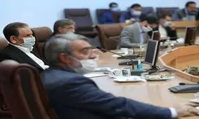 عبور از مشکلات با جلب رضایت و مشارکت مردم امکان‌پذیر است/مردم را به فروش سهام خود تشویق نکنیم