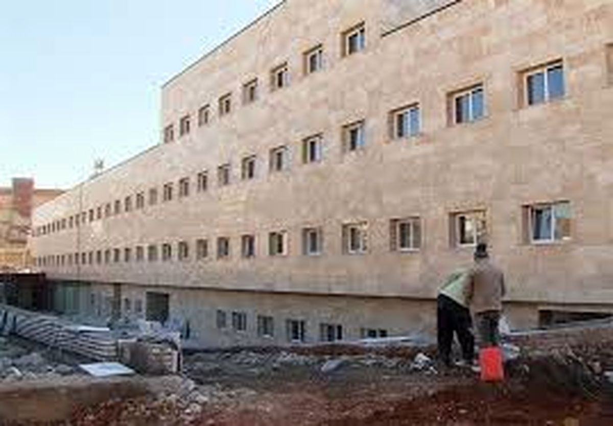 بیمارستان ۵۳۱ تختخوابی بندرعباس تا پایان سال جاری آماده بهرهبرداری میشود