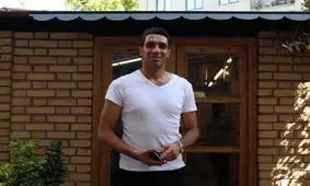 سپهر حیدری: از نظر استقلالی‌ها وزیر ورزش به کرونا دستور داده تا سمت پرسپولیسی‌ها نرود