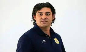 سراج: بازی با نساجی حکم فینال را دارد/ تمرین در دمای ۵۰ درجه راحت نیست