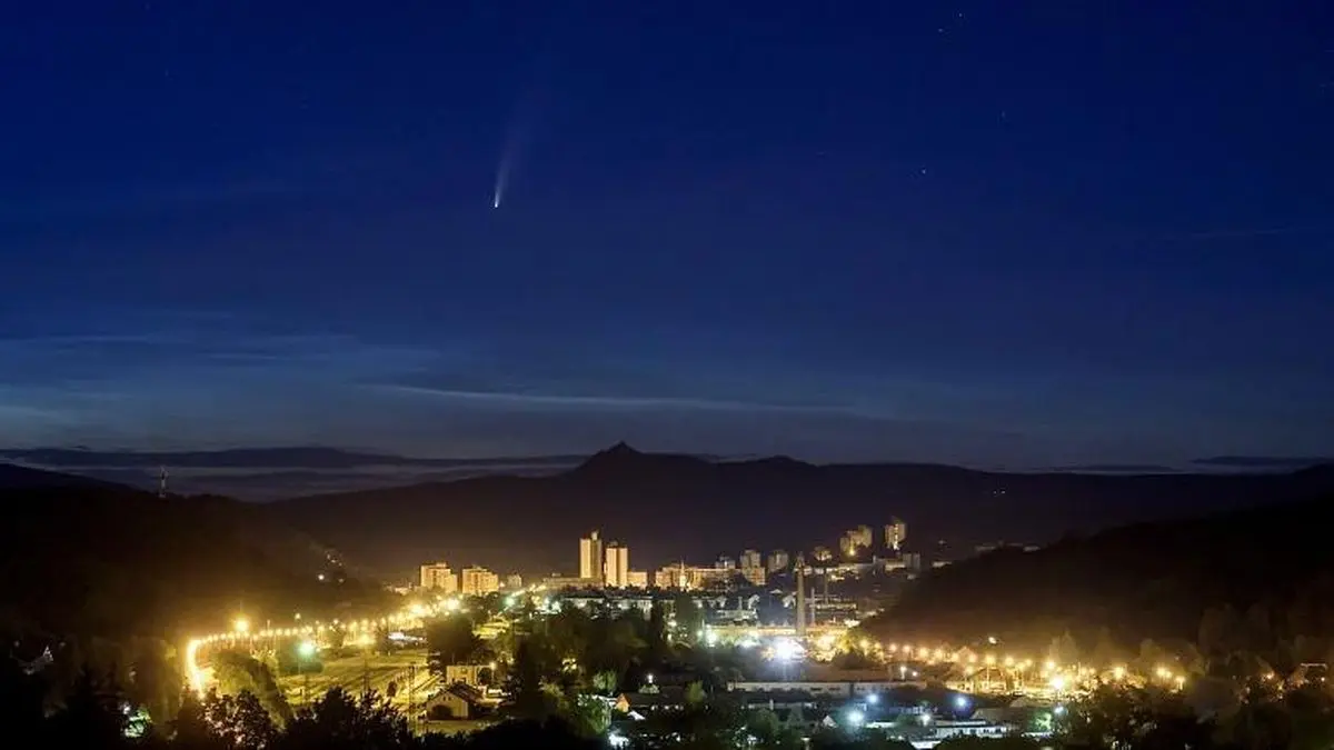 چگونه یکی از درخشان‌ترین ستاره‌های دنباله‌دار دهه اخیر را تماشا کنیم؟