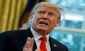 ترامپ نخستین بار در انظار عمومی ماسک زد / فیلم