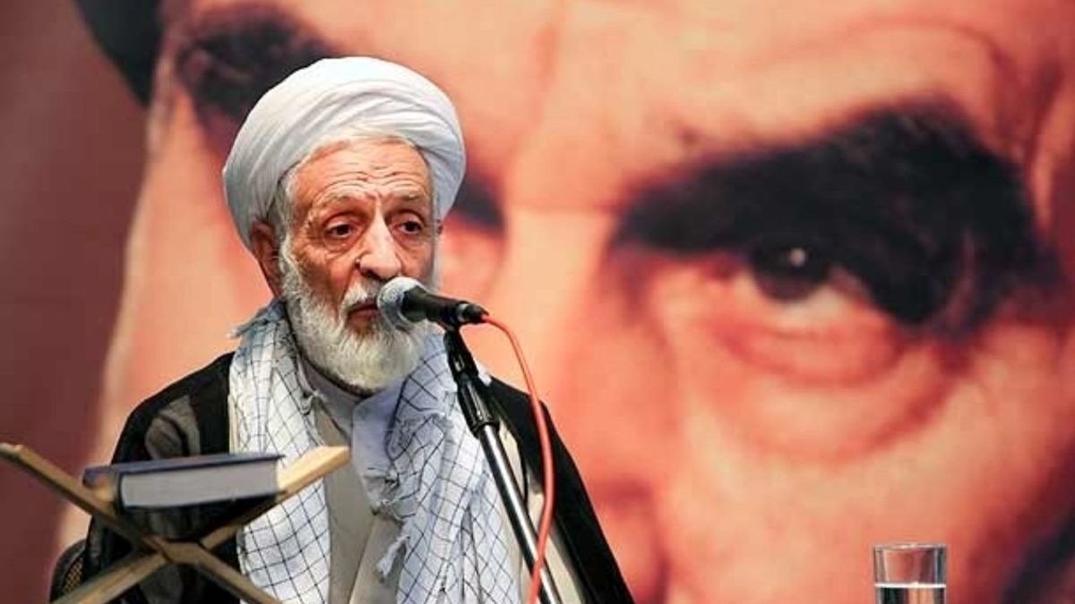 جلسههای عزاداری محرم با وجود کرونا باید برگزار شود