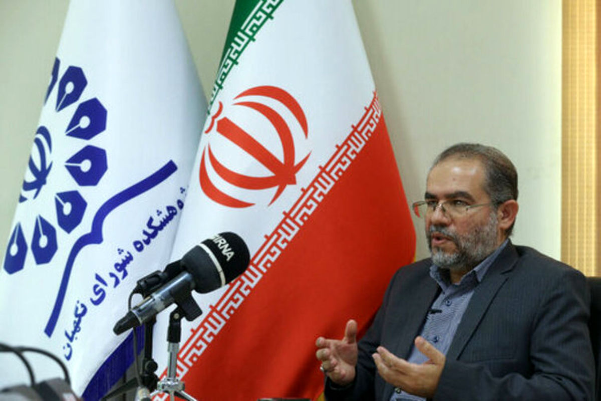 کنایه عضو شورای نگهبان به احمدینژاد