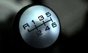 چرا نباید با "دنده مُرده" حرکت کنیم؟