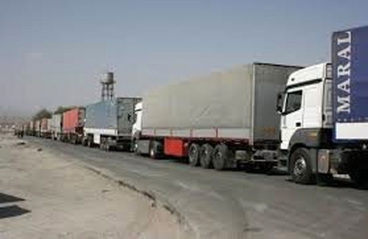 کاهش ۶۰ درصدی صادرات از گمرکات آذربایجان غربی