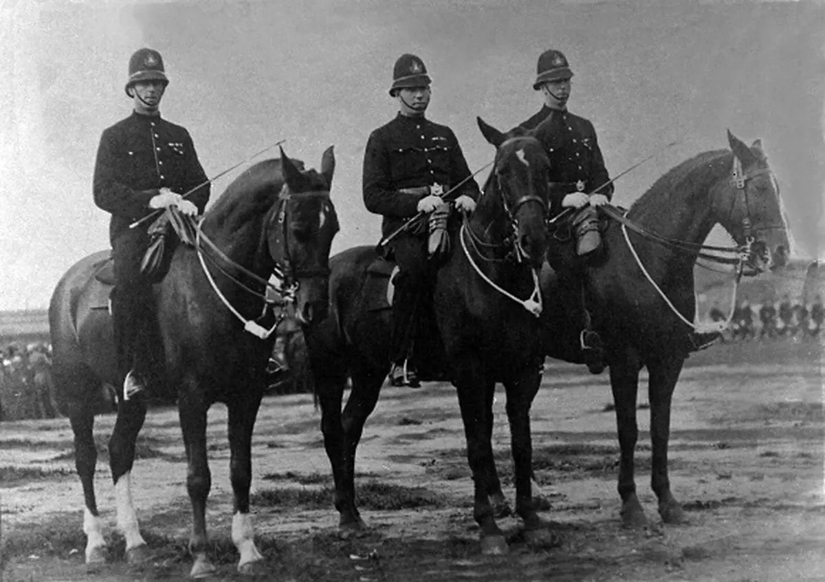 تعریف و تمجید شاه قاجار از پلیس انگلیس در ۱۳۱ سال پیش