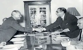 ۱۰۰سال پس از قراردادهای جنجالی با بریتانیا، ایران نظر به چین دارد / بحث‌برانگیزترین قراردادهای دوران قاجار و پهلوی را بشناسید