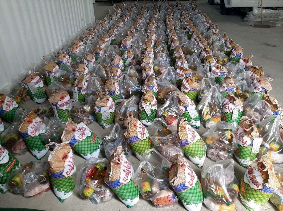 توزیع 1200 بسته غذایی به نیازمندان در شهرستانهای رزن و درگزین