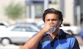 لبخند به لب فرهاد برگشت