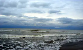 کرونا در مازندران در حال خروج از کنترل/ سواحل خزر تعطیل شد