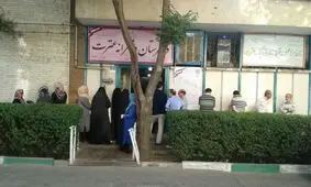 نبود تعرفه و تشکیل صف در مقابل شعبه های رای گیری