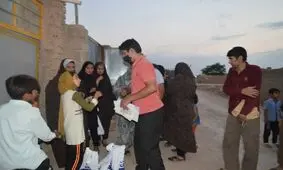 توزیع ۱۳۰۰ کیلوگرم مرغ بین نیازمندان کرمان