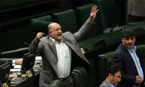 دامداری می‌کنم و از تهران کاندیدای مجلس می‌شوم