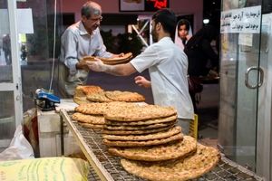 استفاده از کارگران موقت در نانوایی‌ها، از دلایل کاهش کیفیت نان در خوزستان
