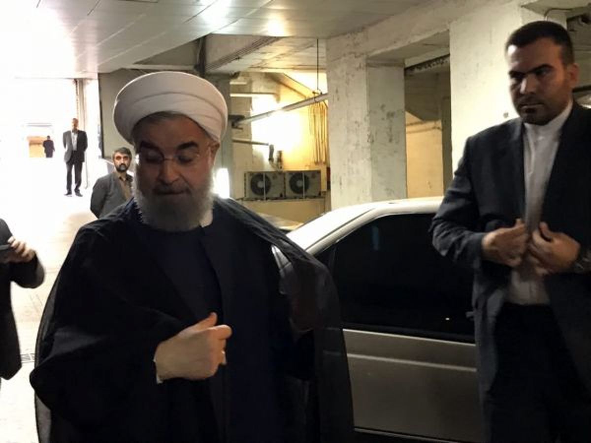 گزارش تصویری/ رئیس جمهور وارد ستاد انتخابات شد
