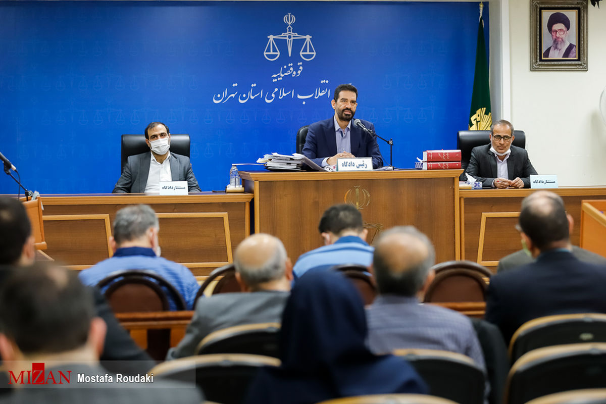 قاضی: تصاویر و صدای کسانیکه به متهمان توصیه میکنند در دادگاه حاضر نشوید، وجود دارد