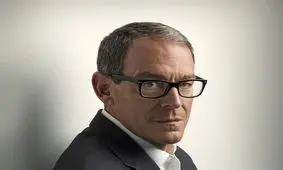 «دنیل سیلوا» به رتبه اول پرفروش‌ها رسید