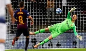 بارسلونا در آستانه تمدید قرارداد تِراِشتگن