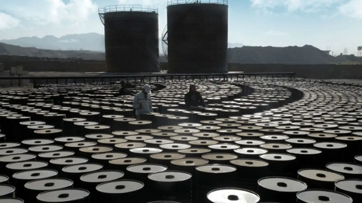 پاس گل مجلس یازدهم به سلاطین قیر