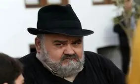 ببینید | ماجرای روزی که اکبر عبدی ۱۰۰۰۰۰ تومان به مسعود فراستی قرض داد!