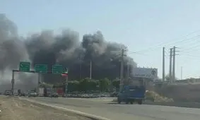 کارخانه ایران‌خودرو در تبریز آتش گرفت + عکس