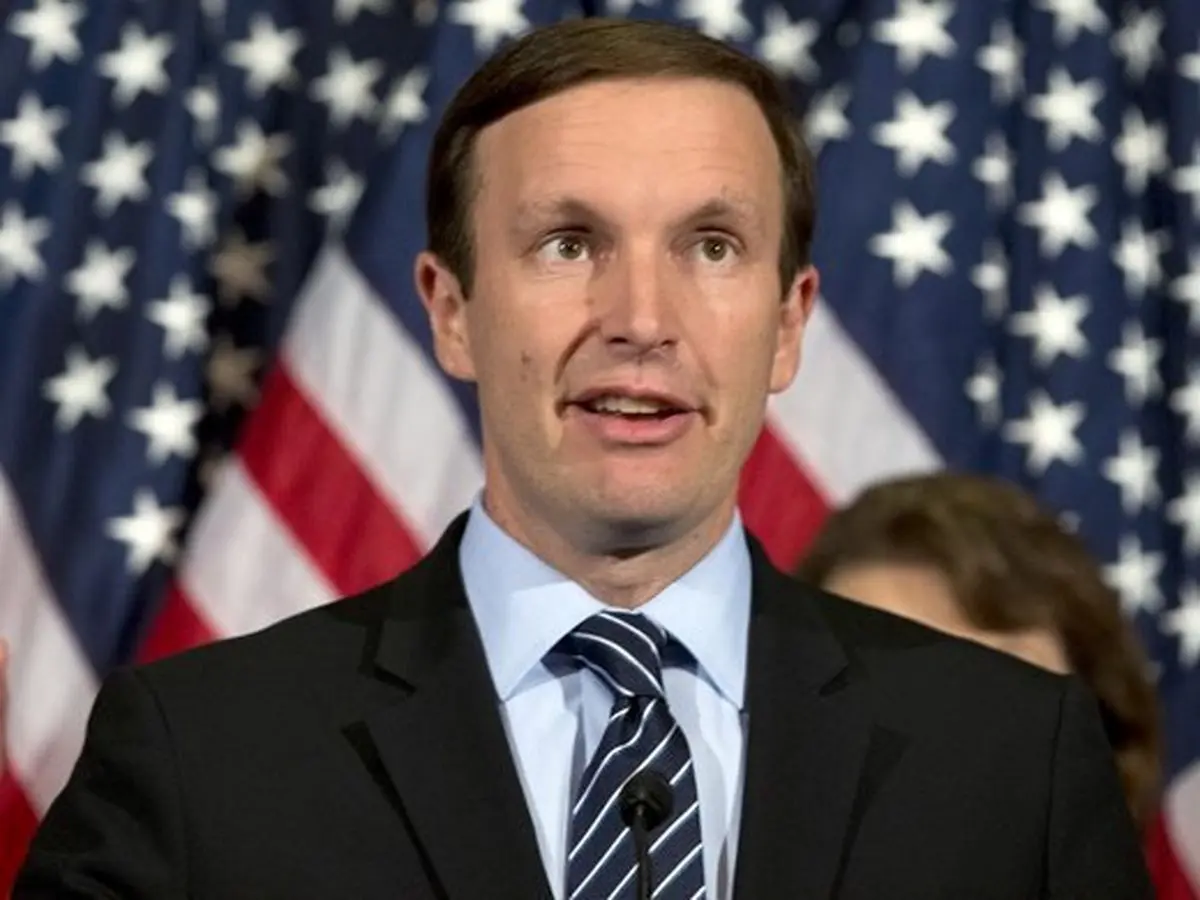 سناتور آمریکایی برده‌داری را "شر ضروری" خواند