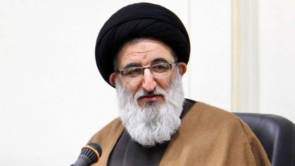 یک مرد مدیر حوزههای علمیه خواهران استان البرز شد / امام جمعه کرج: نمیشود بحث حجاب در اختیار مردم باشد