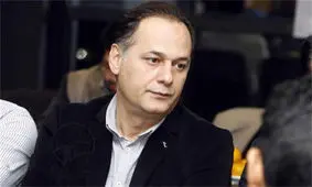 نامجو مطلق: خودی‌ها فشار نیاورند و حمایت کنند /۳ امتیاز حساس برابر پارس بدست آوردیم