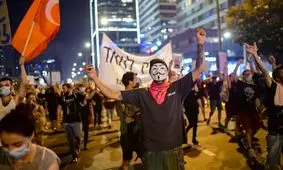 زد و خورد حامیان و مخالفان نتانیاهو در تل‌آویو/ پلیس شماری را بازداشت کرد