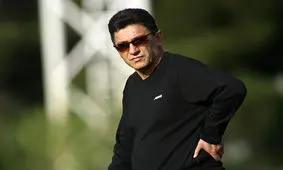 قلعه نویی اجازه نشستن روی نیمکت برابر استقلال را ندارد