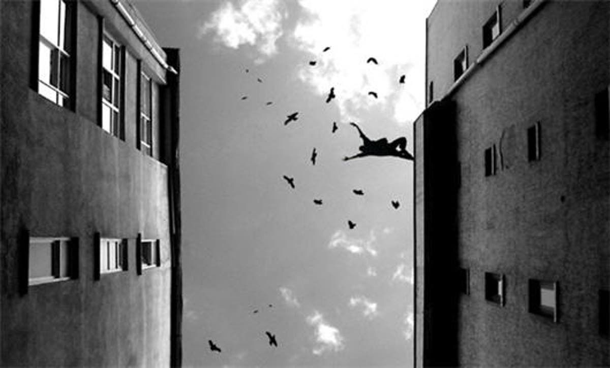 نجات فردی که در تجریش قصد خودکشی داشت / عکس
