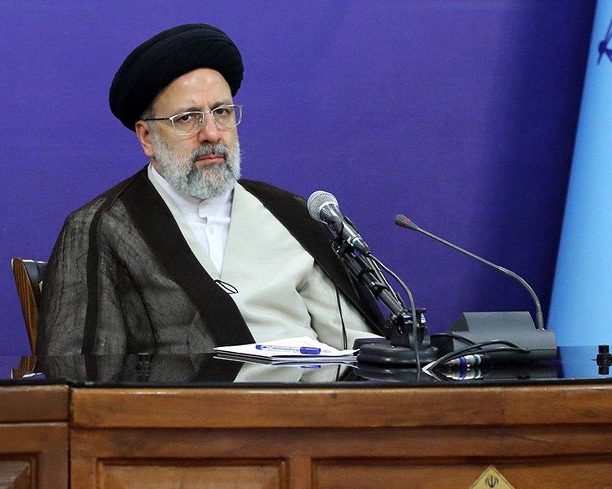 بانک‌ها اجازه ندهند گیرندگان تسهیلات پول ملت را صرف اموری غیر از تعهدشان کنند