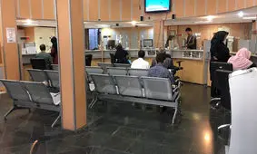 افزایش ابتلای کارکنان بانک‌ها به کرونا در فارس/ فعالیت مبتلایان به کرونا در ادارات جرم است