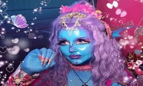 زن انگلیسی و سبک زندگی آدم فضایی‌ها