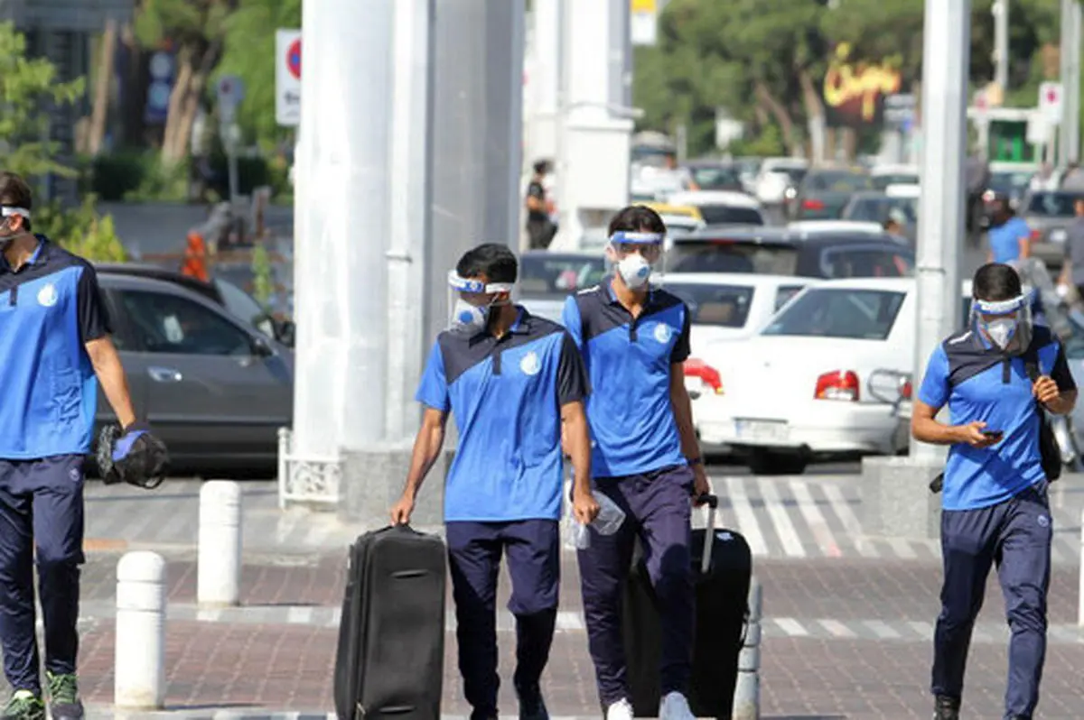 استقلال با پرواز اختصاصی به مشهد سفر می کند