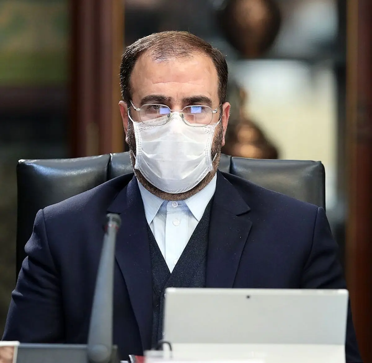 دولت معرفی وزیر صنعت، معدن و تجارت را به تفکیک وزارتخانه مشروط نکرده است