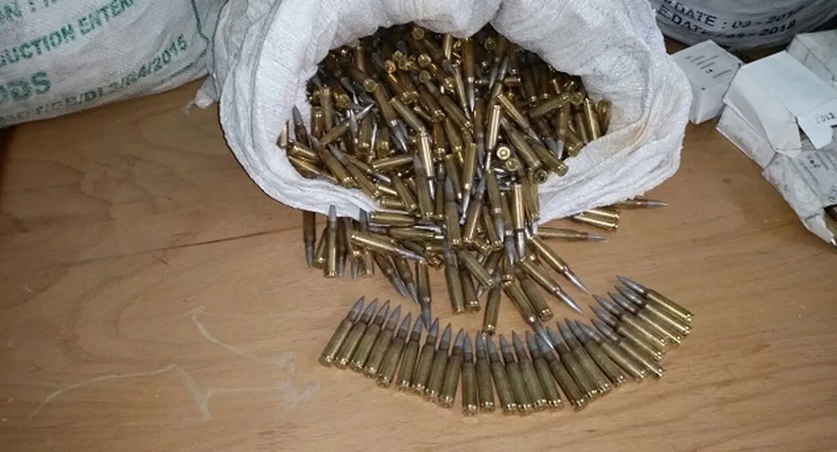 کشف ۲۲۰۰ عدد فشنگ کلاشینکف در دشت عباس دهلران