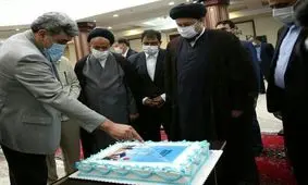 جشن تولد در بهشت زهرا