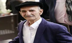 عکس| احمد پورمخبر در کنار پسر و دخترش