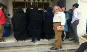 مصطفی ملکیان در صف رای گیری