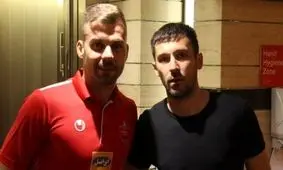 دیدار اسکوچیچ با ستاره‌های پرسپولیس و استقلال در رستوران/عکس