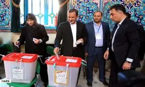 کدام شخصیت های سیاسی همراه همسرشان رای دادند؟