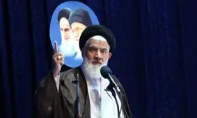 خطبه جنجالی امام جمعه پردیسان قم درباره انتخابات بعدی ریاست جمهوری / فیلم