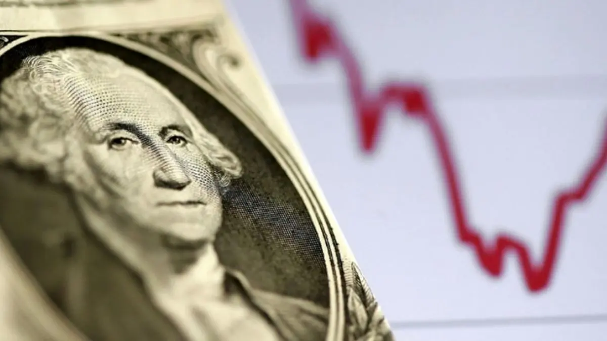 دلار آچمز شد / سقوط ارز ادامه دارد