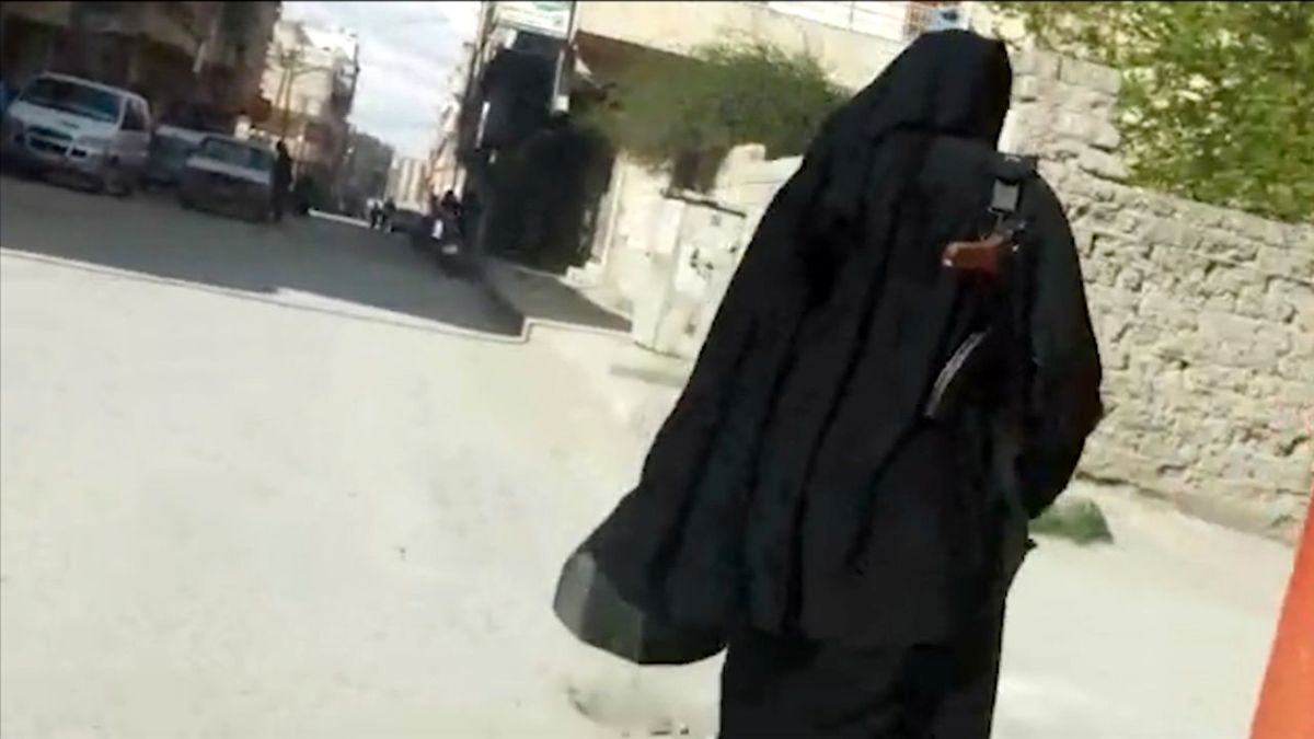 زنان داعش عابربانک ادامه عملیات تروریستی شده‌اند
